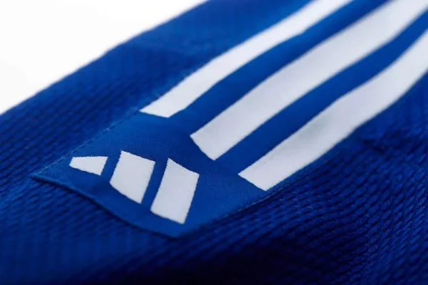 Adidas Training J500